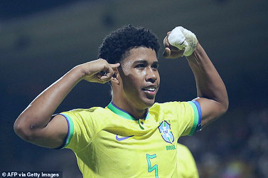 Brazil name Chelsea's Andrey Santos, 18, in their latest squad but NO space  for Arsenal pair | Daily Mail Online